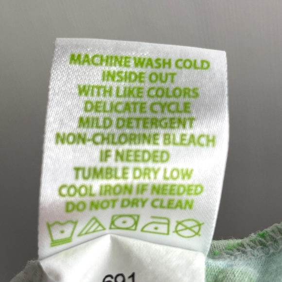 Lilly Pulitzer Finders Keepers Karrie Crew Neck Tee Size Small - Picture 5 of 6